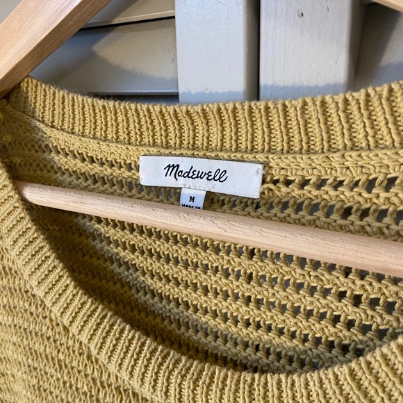 ✨Madewell GUC Gold Sweater - Size M - Picture 5 of 5